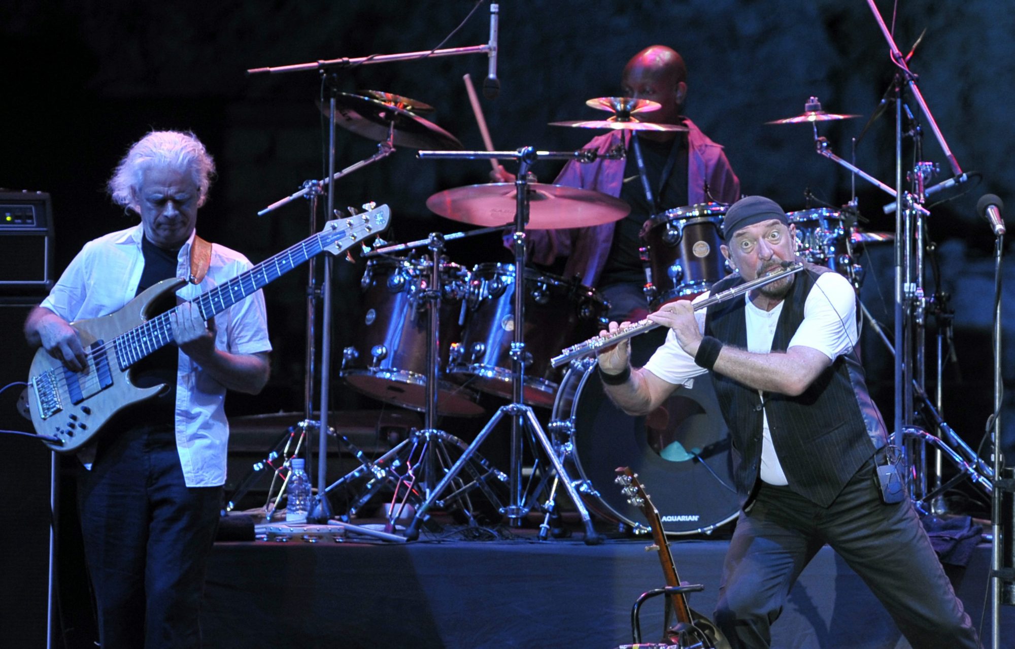 Jethro Tull am 19.7.2009 in Byblos, nördlich von Beirut im Libanon (Bild: Wael Hamzeh/EPA)