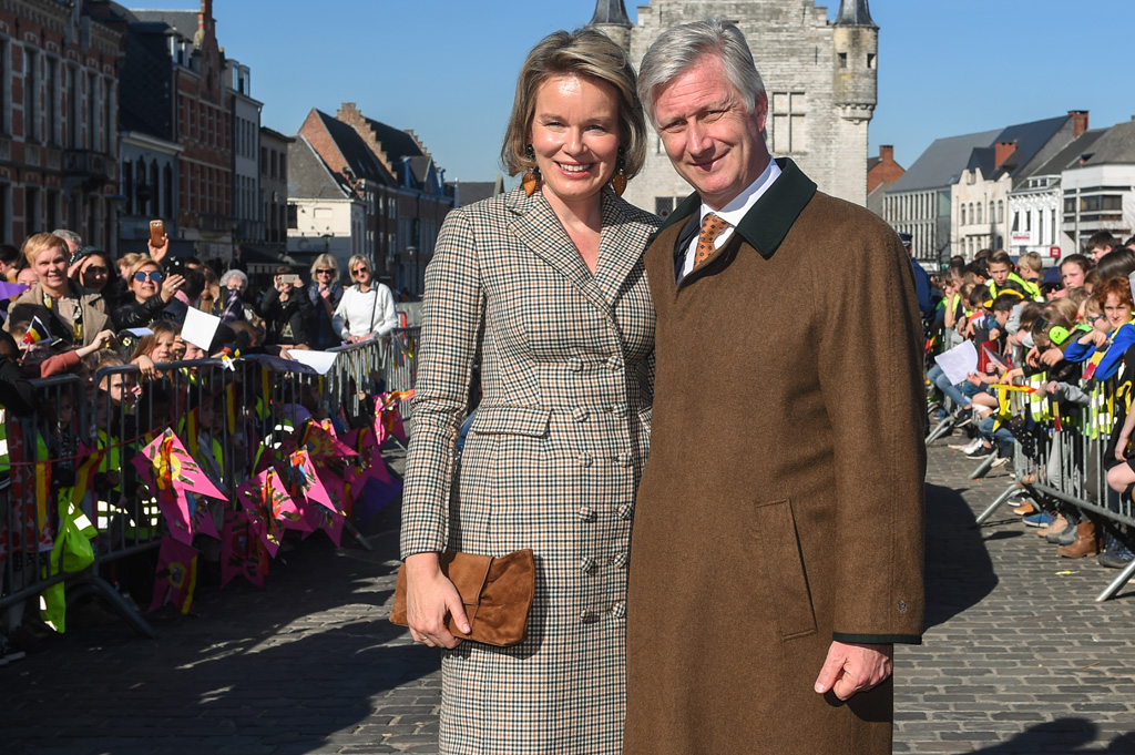 Königin Mathilde und König Philippe am 26. Februar in Herentals (Bild: Luc Claessen/Belga)