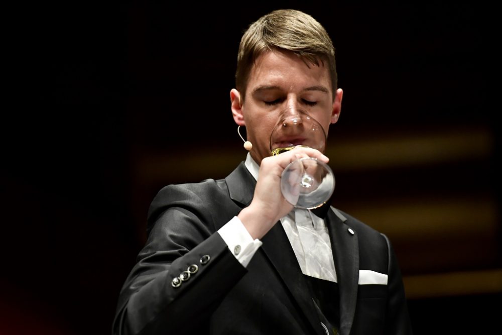 Marc Almert bei der 16. Sommelier-Weltmeisterschaft am 15.3. in Antwerpen (Bild: Dirk Waem/Belga)