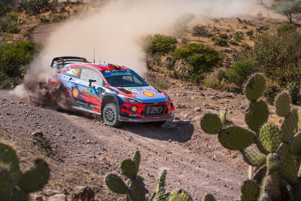 Thierry Neuville/Nicolas Gilsoul im Hyundai i20 WRC beider Rallye Mexiko