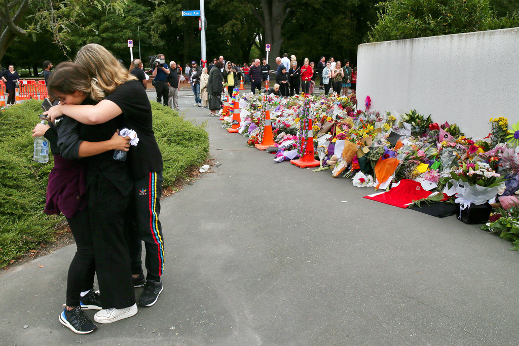 Trauer nach Anschlag in Neuseeland (Bild: David Moir/AFP)