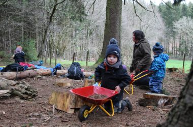 Waldkindergarten im Rotter Wald in Roetgen (Bild: Eva-Maria Schunck/BRF)