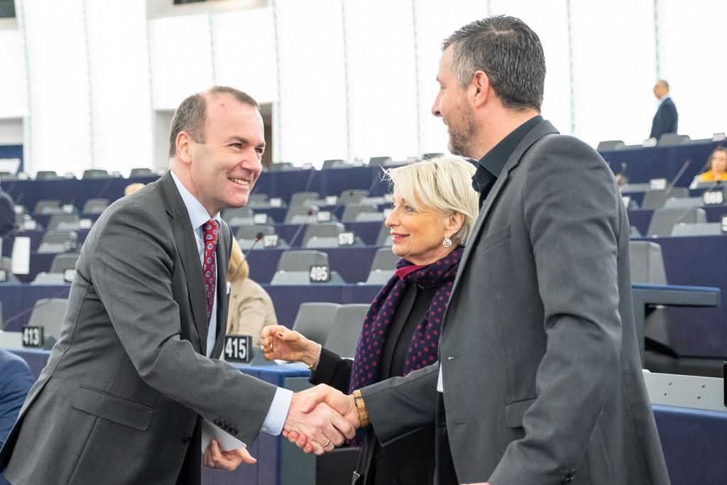 Manfred Weber und Pascal Arimont im EU-Parlament (Bild: Büro Arimont)