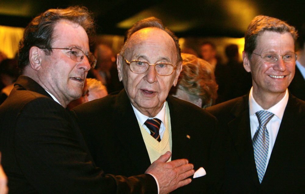 Klaus Kinkel (li) mit Hans-Dietrich Genscher (Mitte) und Guido Westerwelle (re.)