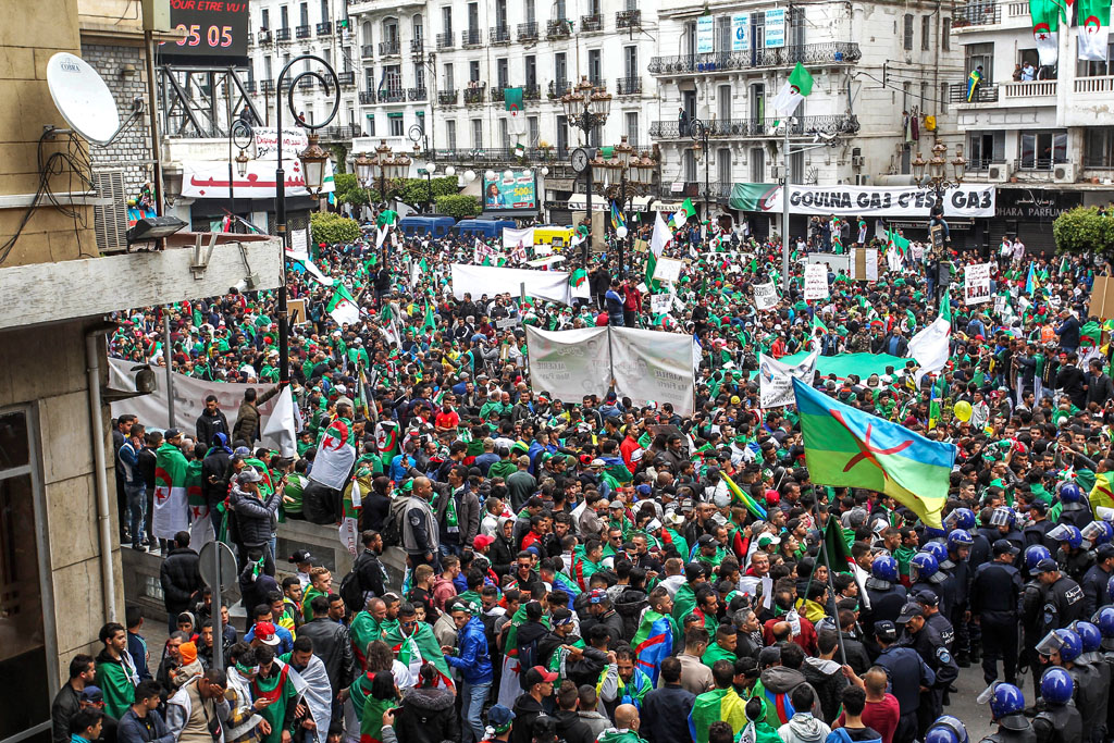 Demonstrationen in Algerien gehen weiter (Bild: AFP)