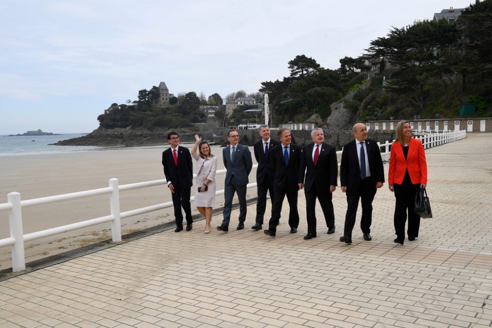 Die Vertreter der G7-Staaten und Federica Mogherini (r.) in Dinard