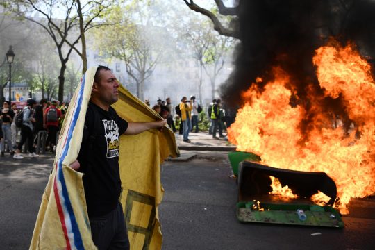 Gelbwesten-Proteste in Paris