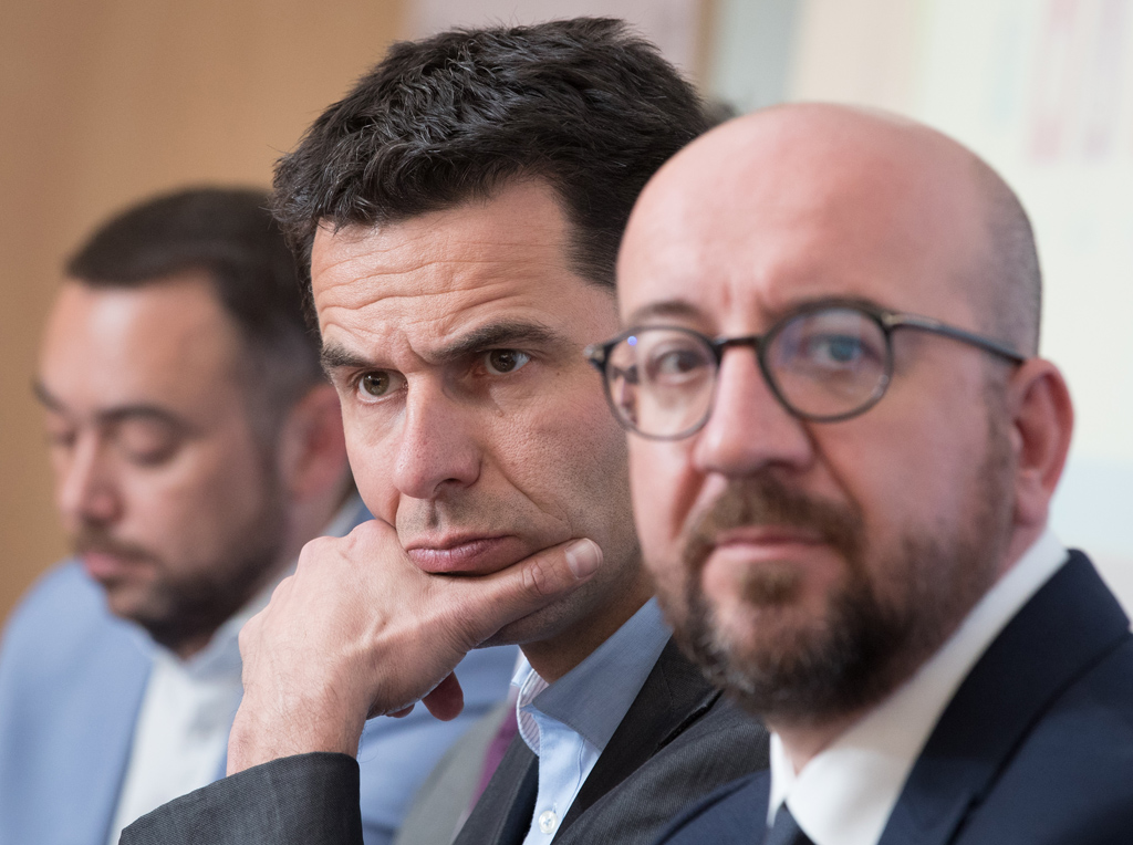 Maxime Prévot (CDH), Jean-Marc Nollet (Ecolo) und Premierminister Charles Michel (MR) bei der Wahldebatte des wallonischen Unternehmerverbands in Namur (Bild: Benoit Doppagne/Belga)