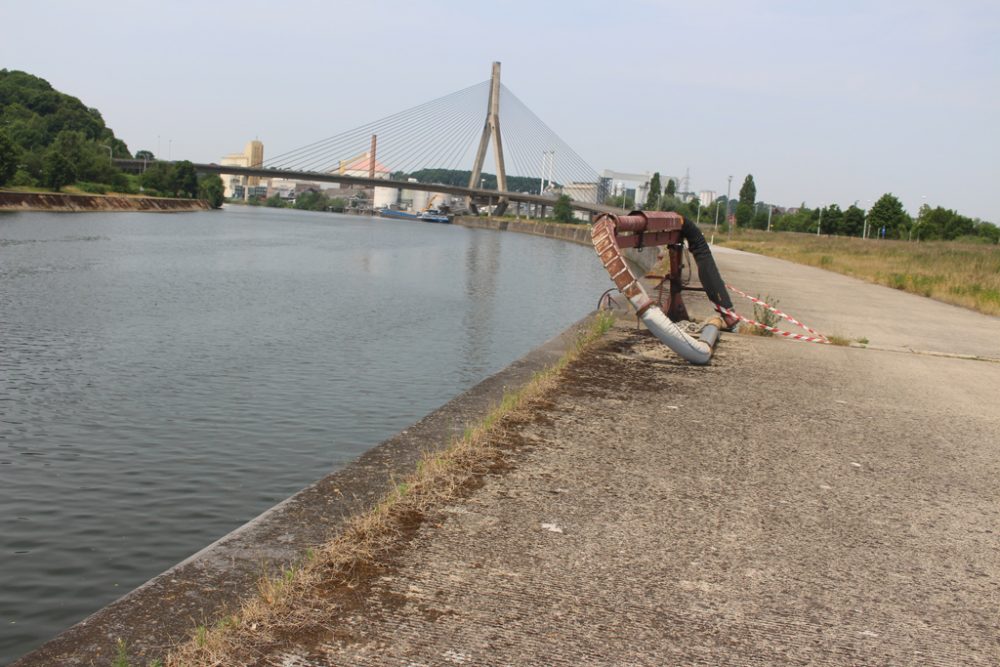 Fundort der Leiche des 18-jährigen Valentin (Bild: Belga/Marc Gochel)