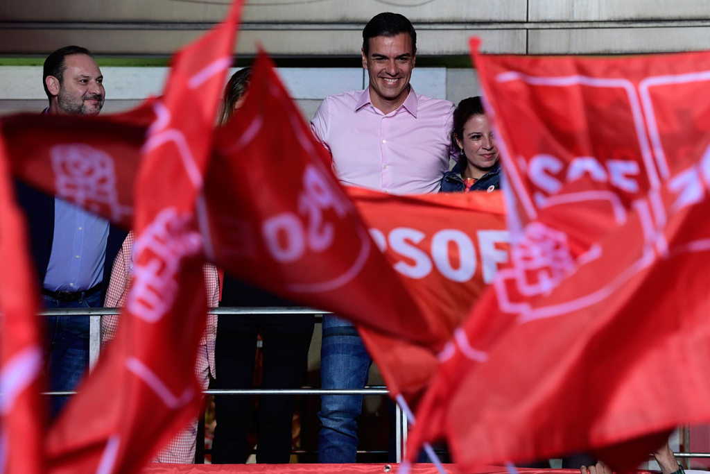 Sánchez mit 28,68 Prozent Wahlsieger