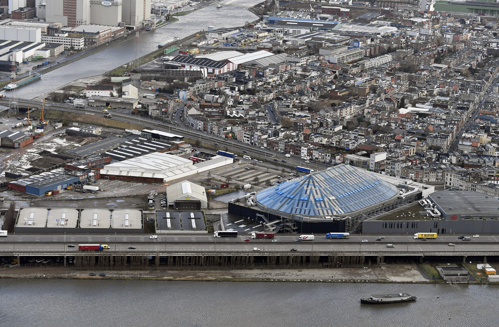 Luftansicht von Antwerpen und dem Sportpalast (Bild: Eric Lalmand/Belga)