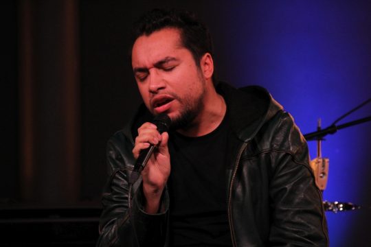 Exklusives BRF-Konzert mit Yves Paquet (Bild: Olivier Krickel/BRF)