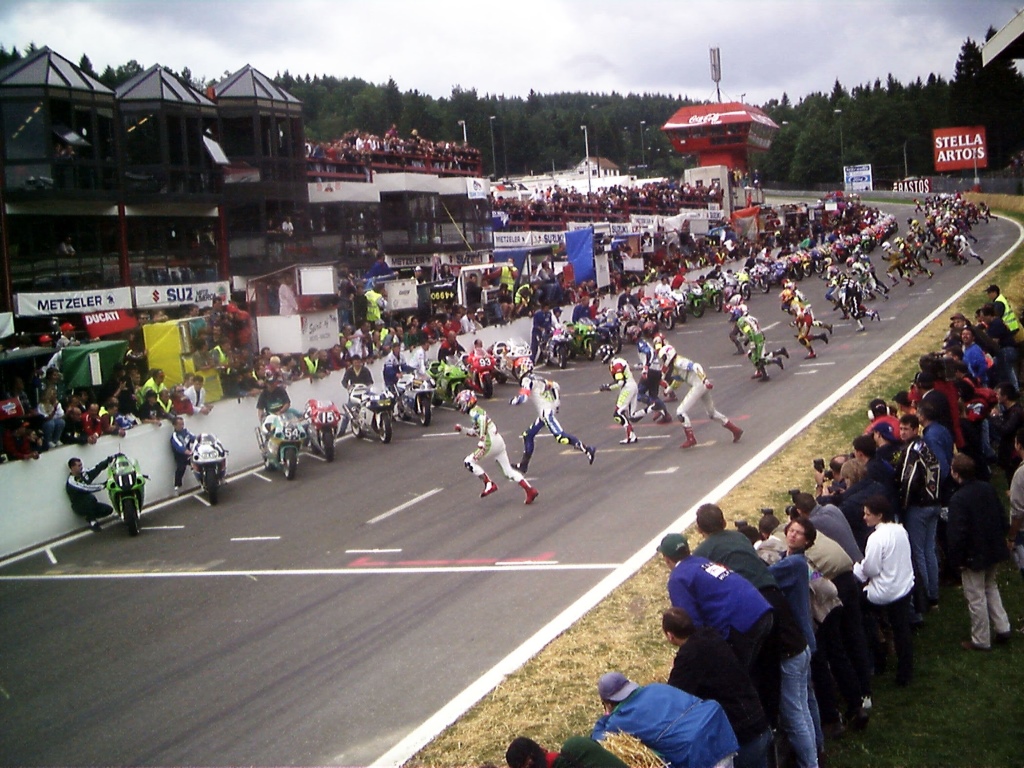 Start der "24h de Liège" am 11. Juli 1998 (Bild: Belga-Archiv)