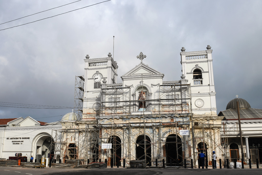 Die Kirche St. Anthony in Colombo zwei Wochen nach den Anschlägen (Bild: Lakruwan Wanniarachchi/AFP)