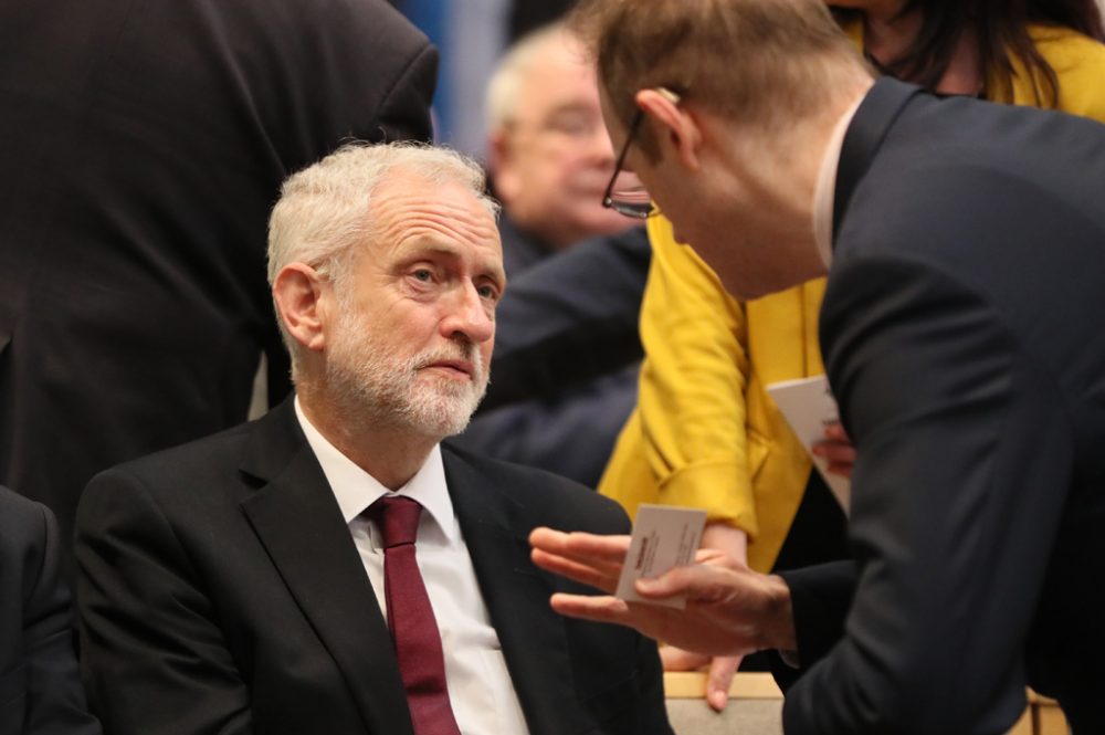 Labour-Chef Jeremy Corbyn (Bild: Brian Lawies/Pool/AFP)