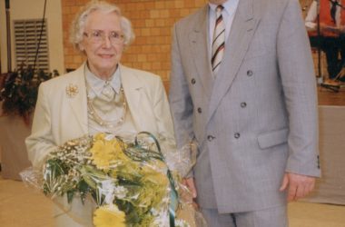 Inge Gerckens und Jean-François Crucke bei der Seniorenveranstaltung (Bild: BRF)