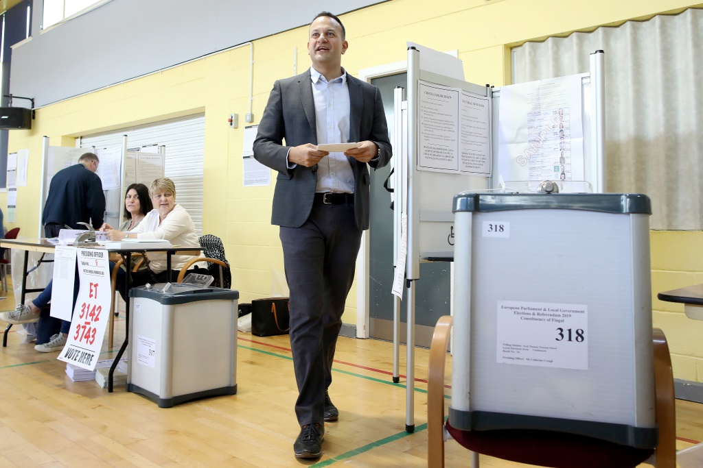 Der irische Premier Leo Varadkar bei seinem Wahlgang in Dublin am 24. Mai 2019 (Bild: Paul Faith/AFP)