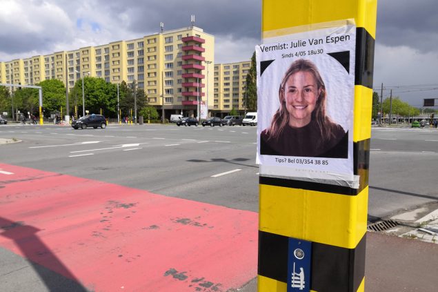 Julie Van Espen wird seit Samstag vermisst (Bild: Jonas Van Boxel/AFP)