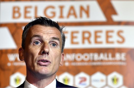 Schiedsrichter Johan Verbist (Bild: Eric Lalmand/Belga)