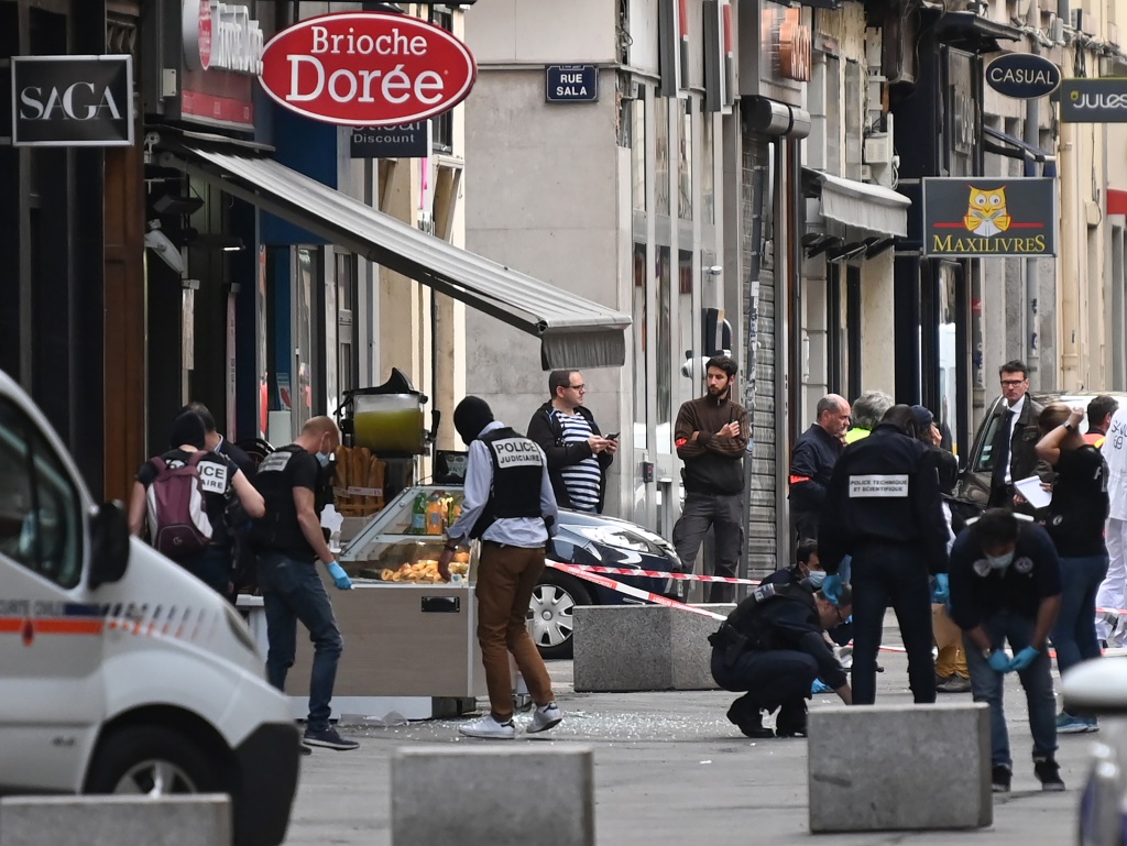 Ermittlungen in Lyon (Bild: Philippe Desmazes/AFP)