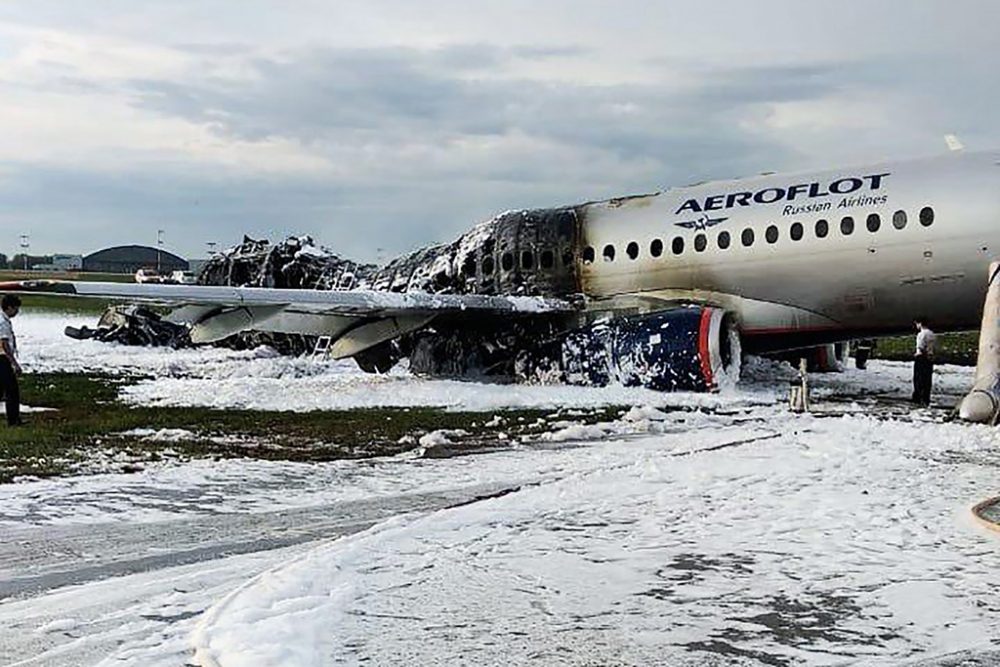 Flugzeugunglück in Moskau (Bild: City News Agency Moscow/AFP)