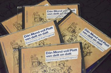 Mundartveranstaltung Erinnerung an Kurt Fagnoul - DVD Dän Mond voll Platt van dett on datt (Bild: Alfons Henkes)