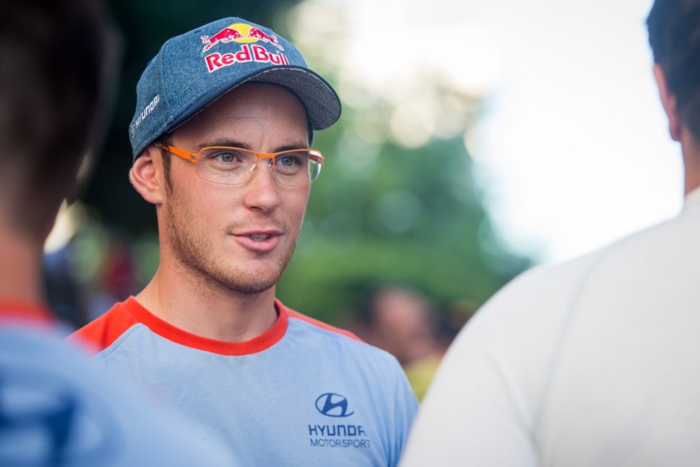 Thierry Neuville bei der Rallye Portugal (Bild: Fabien Dufour/Hyundai Motorsport)