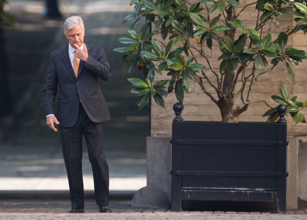 König Philippe vor dem Palast in Brüssel (Bild: Benoit Doppagne/Belga)