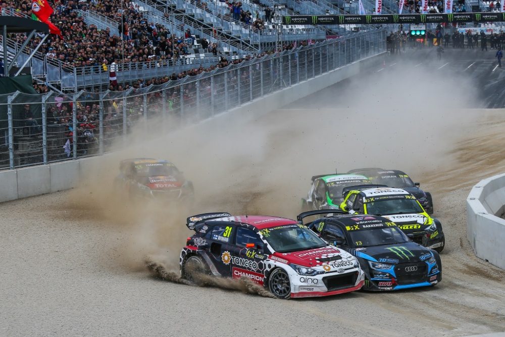 Finale beim belgischen Lauf der Rallycross-WM in Spa-Francorchamps: Vorentscheidung in der ersten Kurve (Bild: World RX)