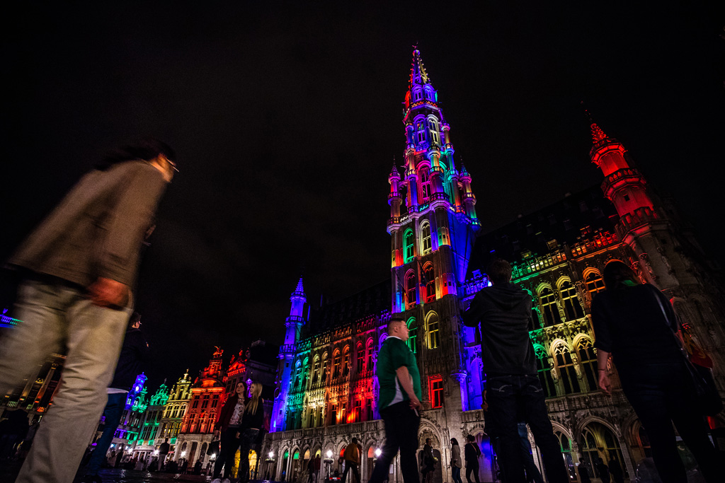 Grand'Place in LGBTQ-Regenbogenfarben (Archivbild: Siska Gremmelprez/Belga)