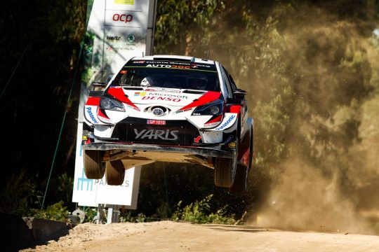 Ott Tänak/Martin Jarveoja liegen an der Spitze der Rallye Portugal (Bild: Toyota Gazoo Racing)