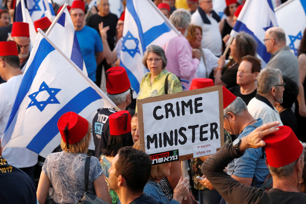 Demonstration gegen Netanjahu in Tel Aviv (Bild: Jack Guez/AFP)
