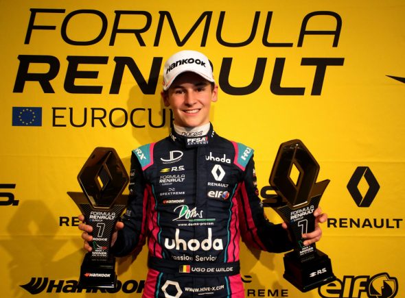 Ugo De Wilde gewinnt sein erstes Rennen im Formel Renault Eurocup (Bild: Georges Decoster)