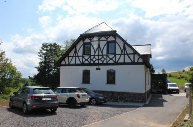 Dorfhaus in Holzheim eingeweiht (Bild: BRF/Michaela Brück)