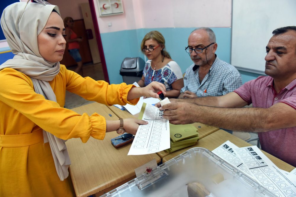 Wahlen in Istanbul (Bild: Bulent Kilic/AFP)