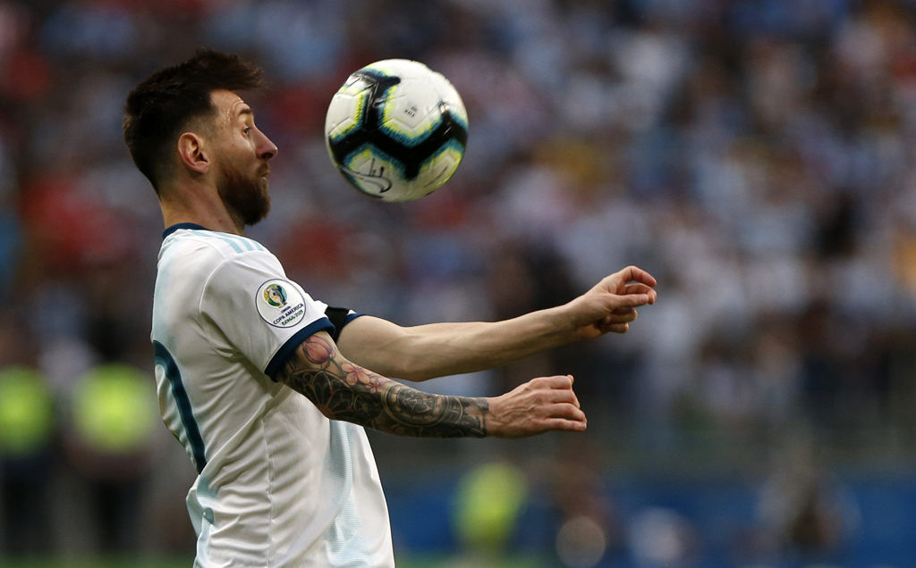 Lionel Messi beim Spiel gegen Katar (Bild: Jeferson Guareze/AFP)