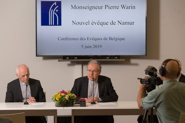 Erzbischof Jozef De Kesel und Bischof Pierre Warin von Namur (Bild: James Arthur Gekiere/ Belga)
