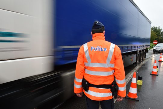 Polizeikontrolle (Illustrationsbild: Anthony Dehez/Belga)