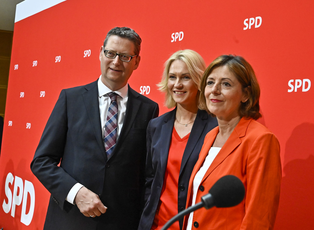 Thorsten Schäfer-Gümbel, Manuela Schwesig und Malu Dreyer (Bild: Tobias Schwarz/AFP)