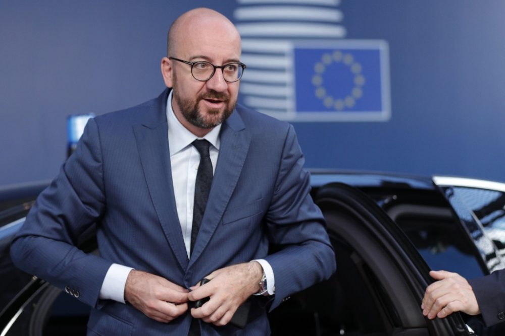 Charles Michel bei der Ankunft am dritten Gipfeltag (Bild: Geoffroy Van Der Hasselt/Belga)