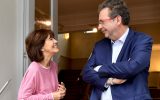 Rudi Vervoort, hier mit Laurette Onkelinx, ist der alte und neue Ministerpräsident der Region Brüssel-Hauptstadt (Bild: Dirk Waem/Belga)