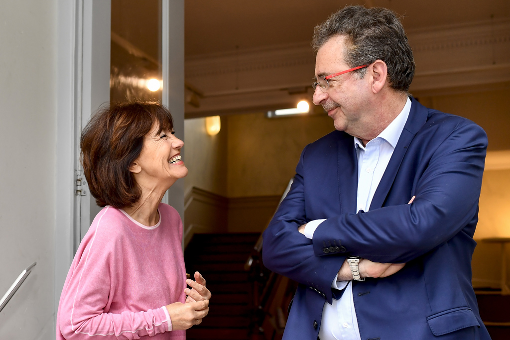 Rudi Vervoort, hier mit Laurette Onkelinx, ist der alte und neue Ministerpräsident der Region Brüssel-Hauptstadt (Bild: Dirk Waem/Belga)