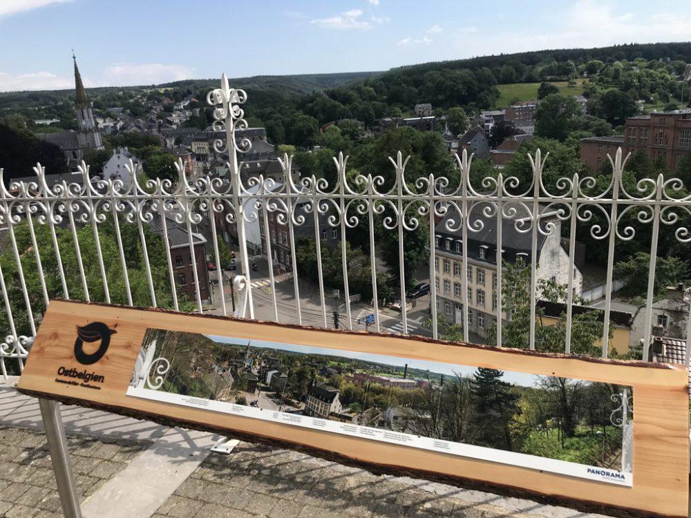 Panorama-Tafel an der Eupener Moorenhöhe (Bild: Tourismusagentur Ostbelgien)