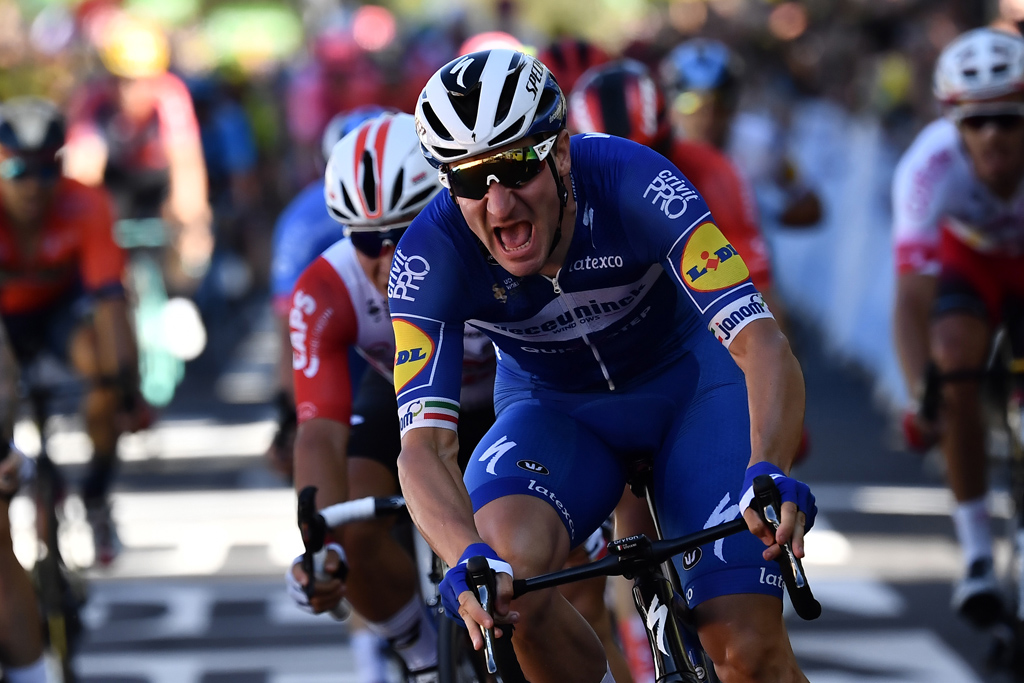 Elia Viviani ist der Sieger der vierten Tour-Etappe (Bild: Jeff Pachoud/AFP)