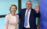 Ursula von der Leyen und Jean-Claude Juncker in Brüssel (Bild: François Walschaerts/AFP)