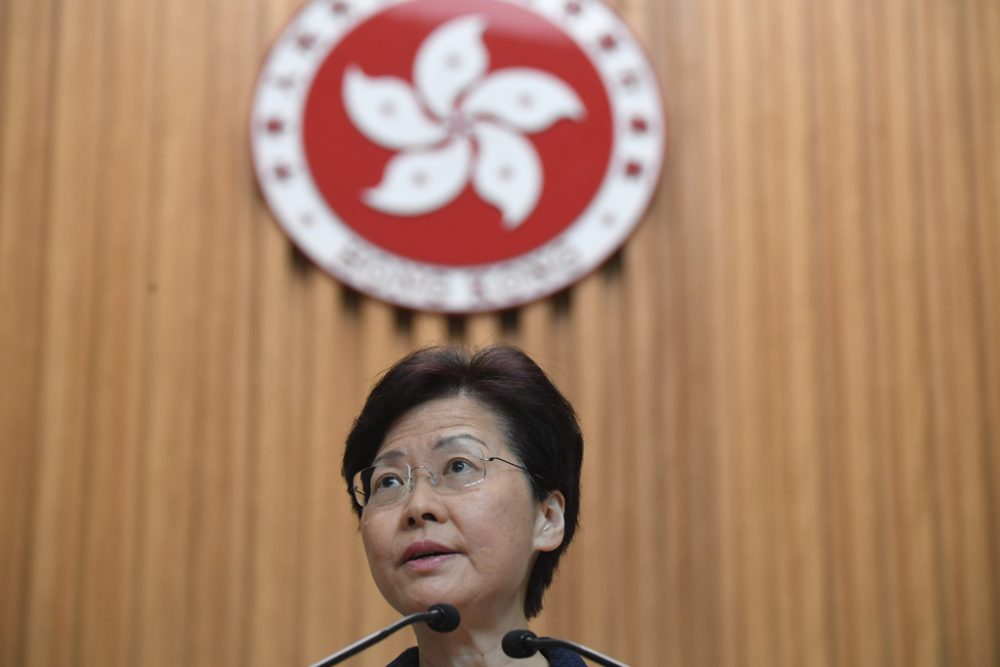 Hongkongs Regierungschefin Lam (Bild: Lillian Suwanrumpha/AFP)