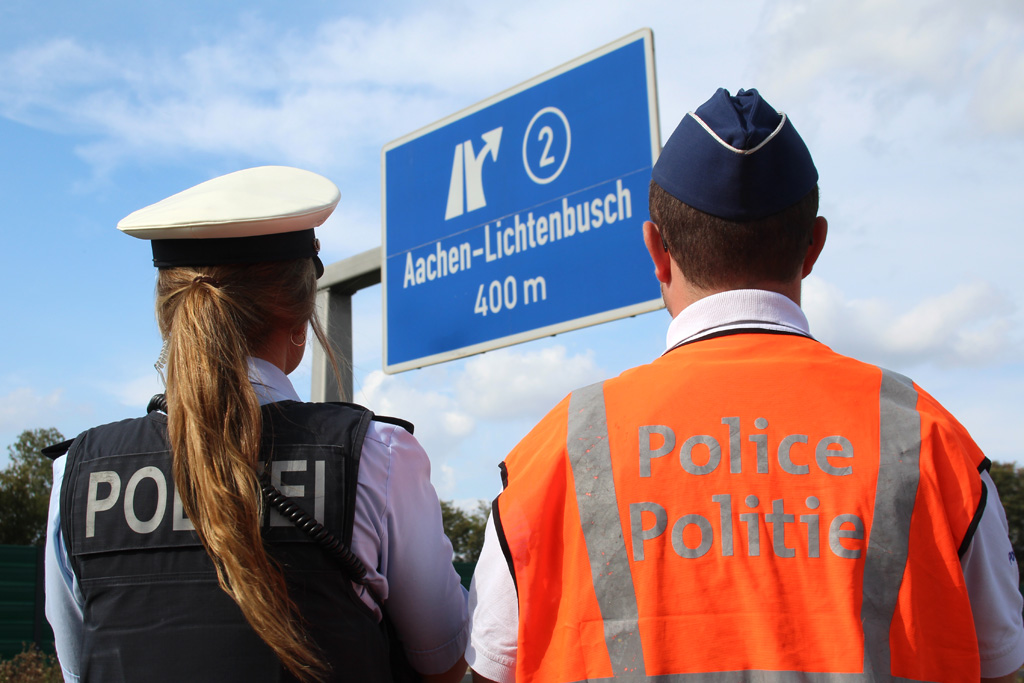 Grenzkontrolle am Autobahnübergang Lichtenbusch