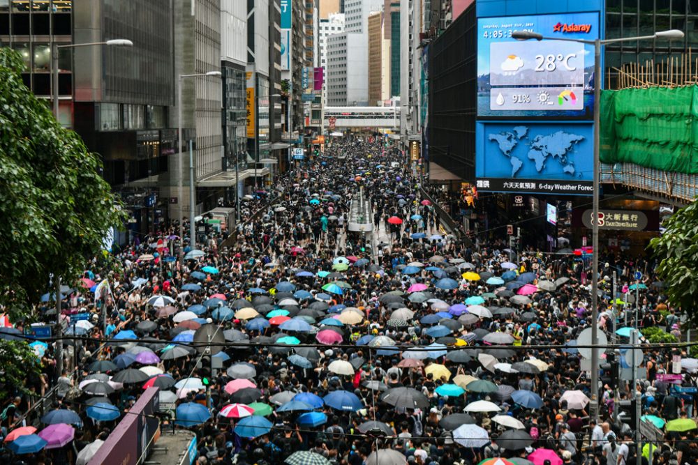 Hongkong: Tränengas und Wasserwerfer gegen Demonstranten