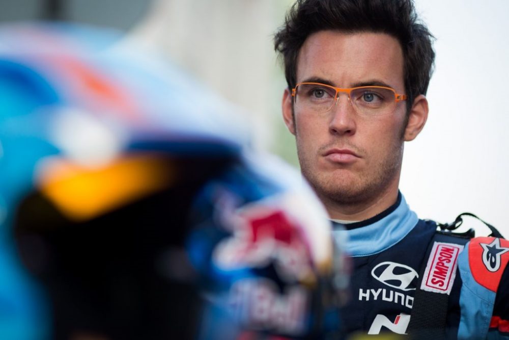 Thierry Neuville bei der Rallye Finnland (Bild: Hyundai)