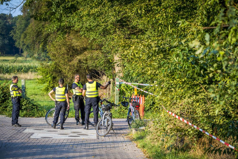 Ortsbegehung im Kriminalfall "Nicky Verstappen" am 27.8. (Bild: Marcel van Hoorn/ANP/AFP)